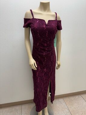 Candalite Petite One-Shoulder Lace & Sequin Midi Dress in Berry